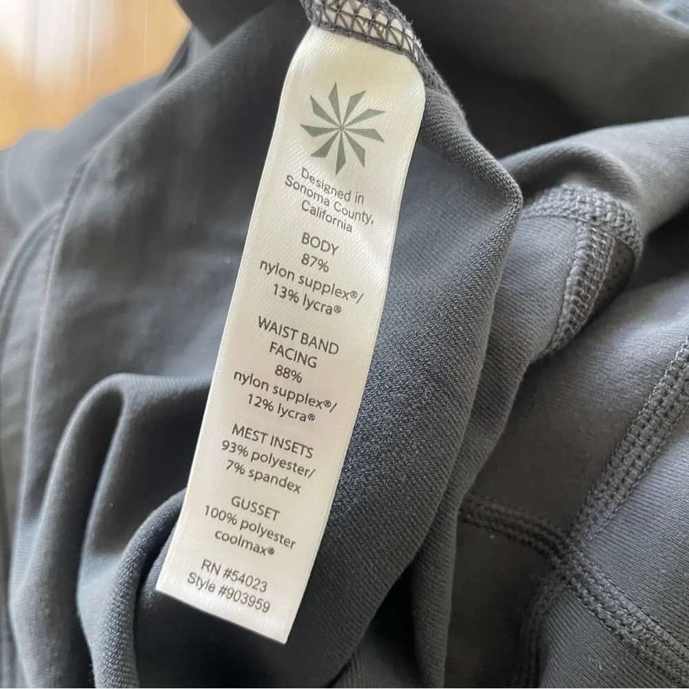 Athleta Flint Gray Relay Reflective Tight Ruched Calf Leggings 903959 EUC Size S
